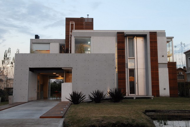 Casa en Altos del Sol от AMD Arquitectos в Аргентине